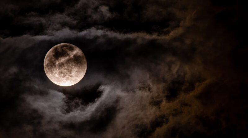 The Spiritual Meaning of Being Born on a Full Moon